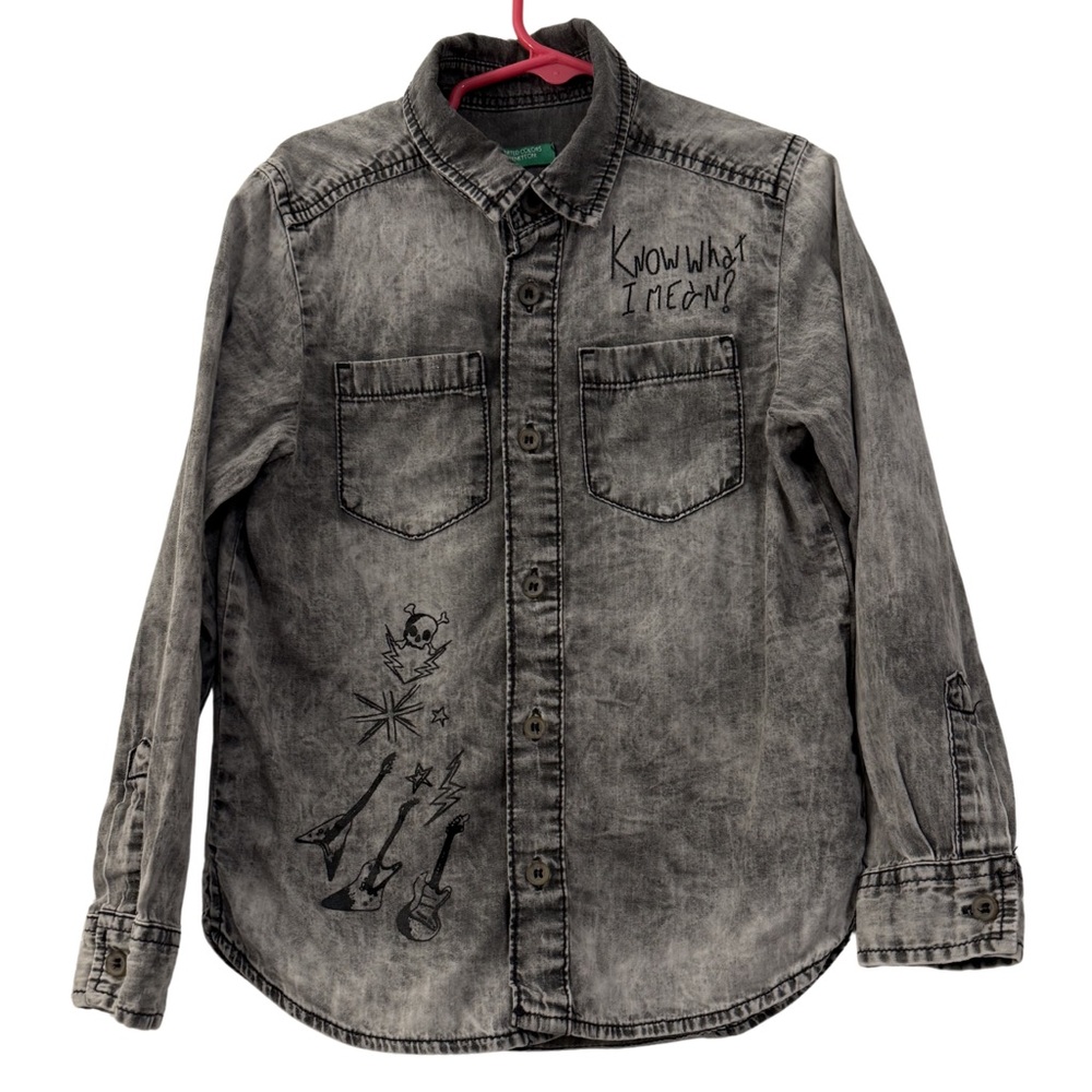 United Colors of Benetton Boys Gray Denim Button-Down Shirt Rock Graphic Sz 6-7